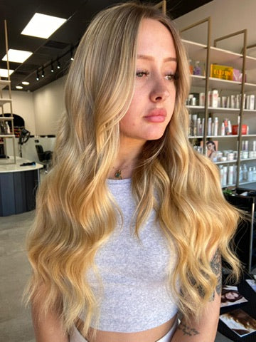 Classic Weft 120gm (22") #9N Natural Medium Blonde