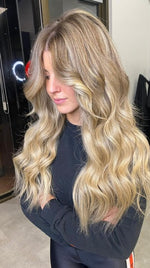 Classic Weft 120gm (22") #8N Natural Dark Blonde