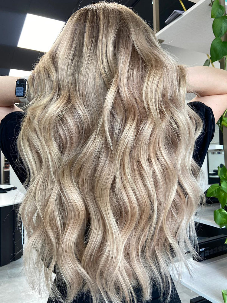 Classic Weft 120gm (22") #8C Cool Dark Blonde