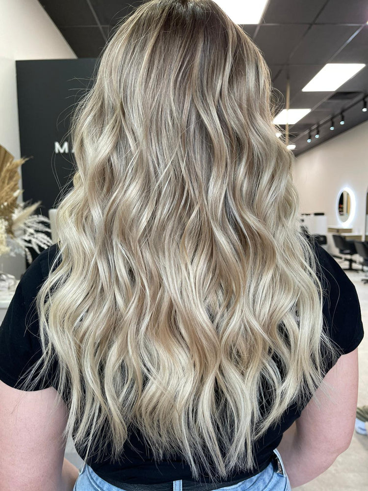 Classic Weft 120gm (18") #9C Cool Medium Blonde